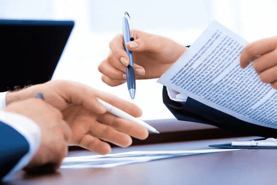 Contratação MEI PJ e CLT: quais as diferenças, vantagens e regras de cada uma?